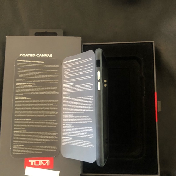 TUMI iPhone7 mold case in black - Picture 9 of 11